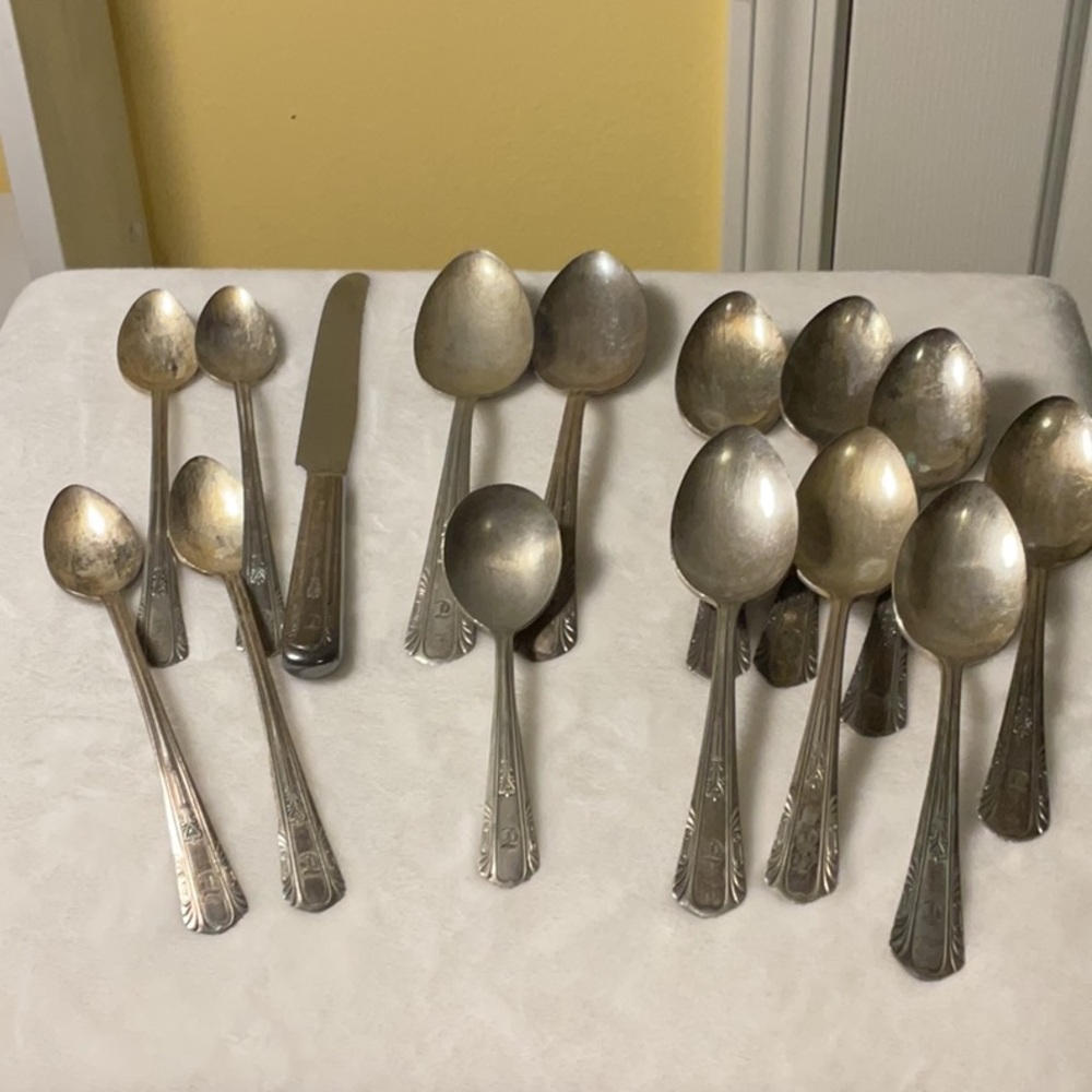 Classic Silver Flatware Set for Dining
